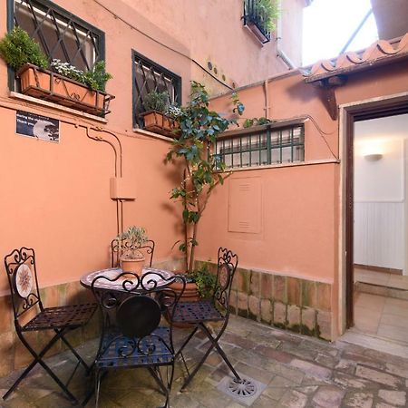 Апартаменти Lovely With Garden In Vatican Museums Trastevere Рим Екстер'єр фото