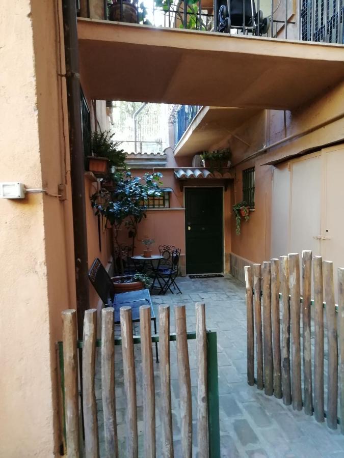 Апартаменти Lovely With Garden In Vatican Museums Trastevere Рим Екстер'єр фото