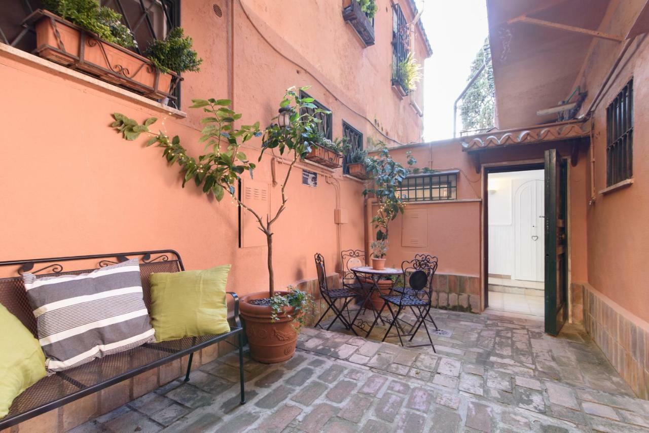 Апартаменти Lovely With Garden In Vatican Museums Trastevere Рим Екстер'єр фото