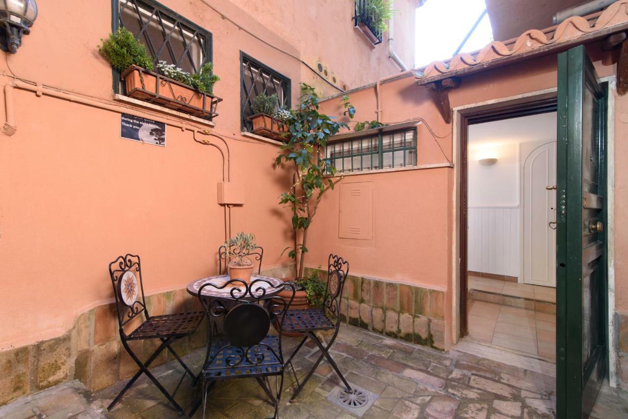 Апартаменти Lovely With Garden In Vatican Museums Trastevere Рим Екстер'єр фото